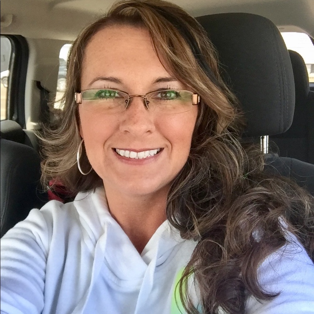 Meet your Posher, Stacy